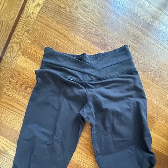Lululemon hiking sweatpants with pockets. - Picture 4 of 4